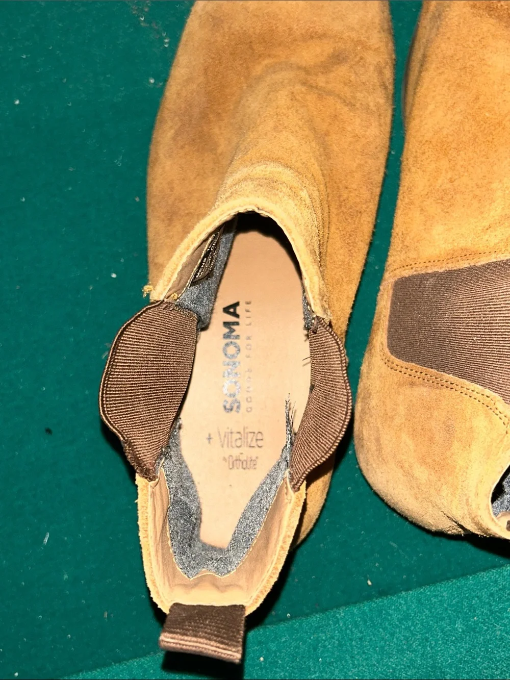 Sonoma Men's Tan Suede Chukka Boots